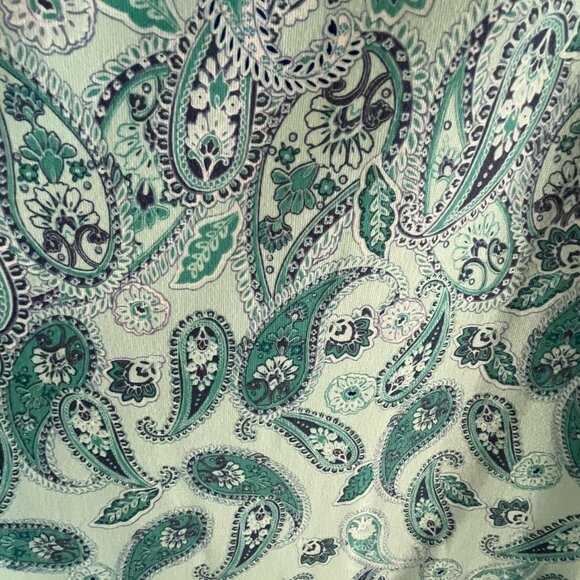 Split Neck Sleeveless Talbot Dress - Picture 6 of 11